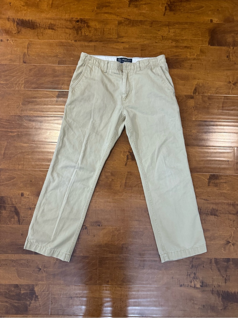 American Eagle 31 x 30 khaki pants